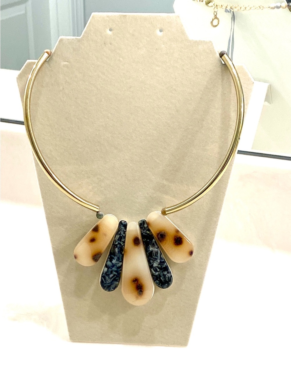 Rush By Denis & Charles Gold Collar Necklace Beige Tortoiseshell Black Marbled